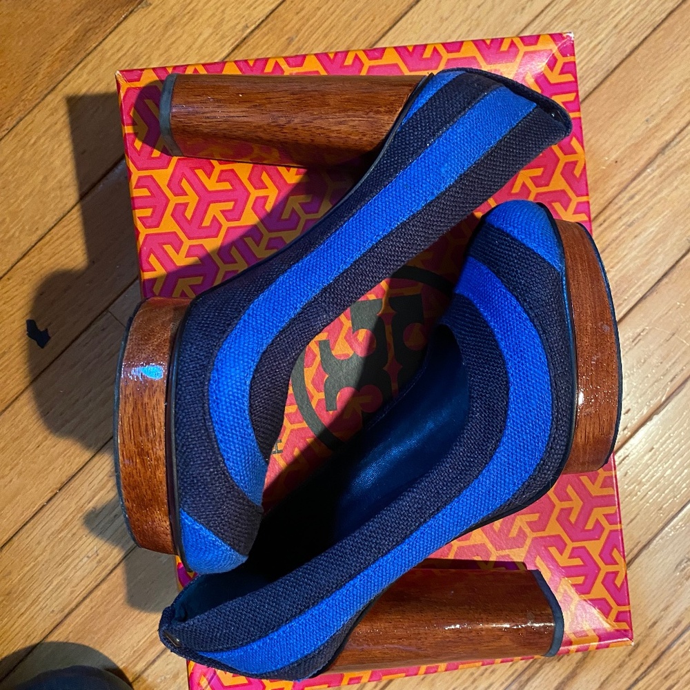 Adorable Tory Burch & Cobalt Blue heels - Picture 7 of 13
